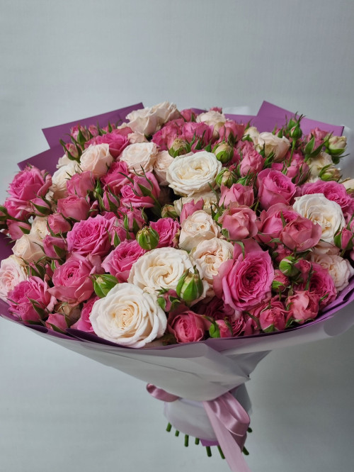Букет №56М «Цветущее Королевство» из роз