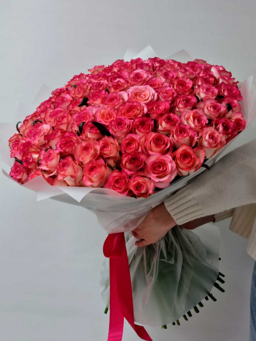 Букет «Сама элегантность»  (101 роза)